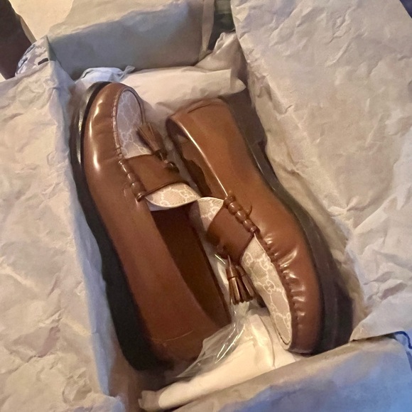 Gucci Italian Loafers size 9 brown hand crafted in Italy. Beautiful. 🇮🇹🇮🇹 - Picture 3 of 12